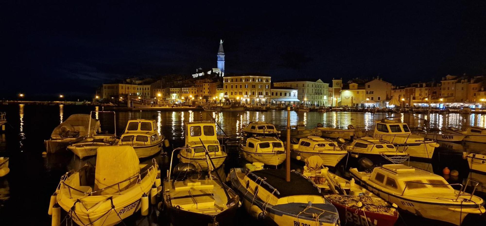 Apartments Fantazija Rovinj Eksteriør bilde